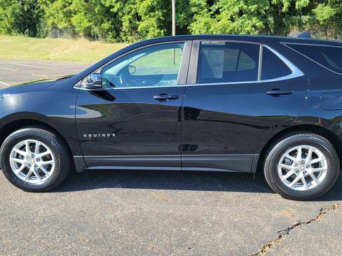 Used 2023 Chevrolet Equinox LT w/ Driver Convenience Package image 7