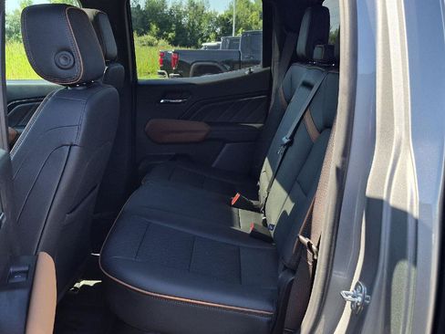 Used 2024 GMC Canyon AT4 w/ AT4 Premium Package AWD/4WD image 7