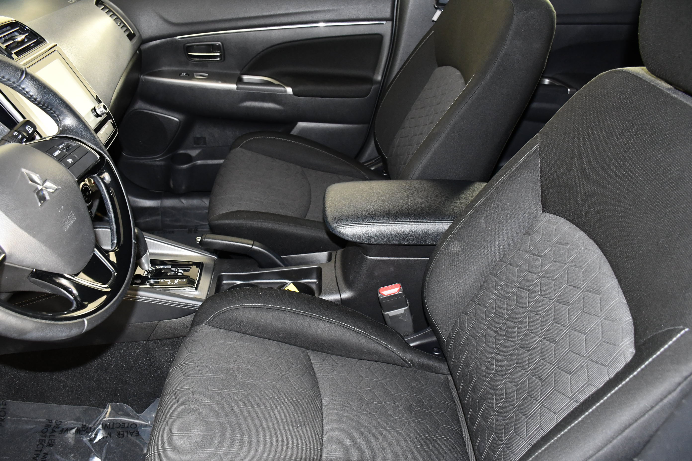 Used 2020 Mitsubishi Outlander Sport SE AWD/4WD image 38