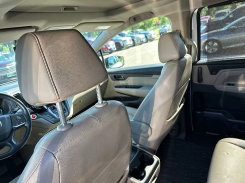 Used 2021 Honda Odyssey EX-L image 11