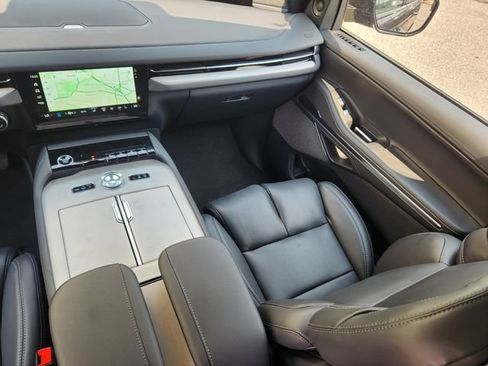 New 2027 Lincoln Navigator Reserve w/ Jet Appearance Package AWD/4WD image 12