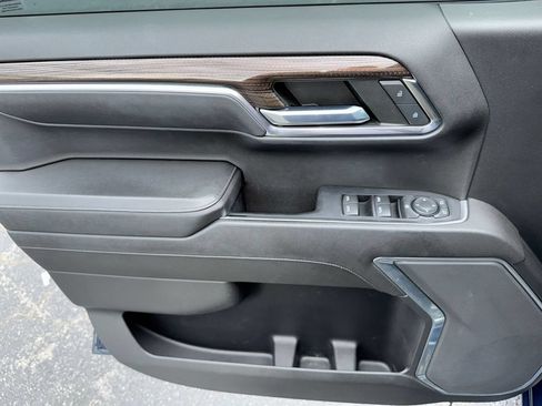 Used 2022 Chevrolet Silverado 1500 LT RWD image 15