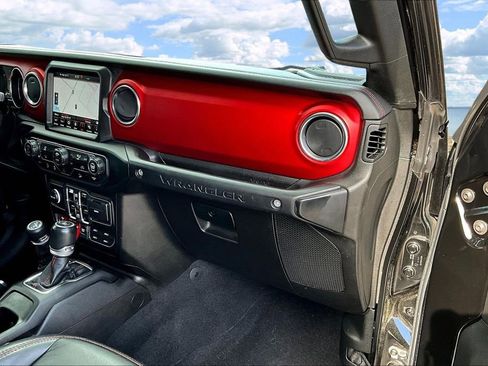 Used 2019 Jeep Wrangler Unlimited Rubicon AWD/4WD image 27