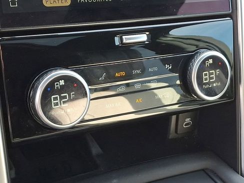 Used 2023 Land Rover Discovery HSE R-Dynamic image 20