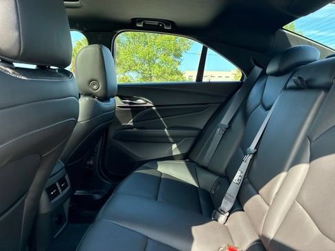Used 2022 Cadillac CT4 Luxury w/ Sun And Sound Package RWD image 21