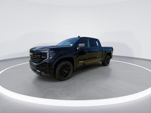 Used 2024 GMC Sierra 1500 Elevation AWD/4WD image 4