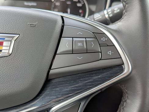 Certified 2024 Cadillac XT5 Premium Luxury image 17