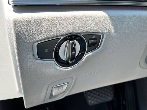 Used 2023 Mercedes-Benz E 350 4MATIC Sedan image 14