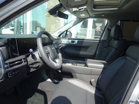 New 2025 Hyundai Santa Fe Limited image 9