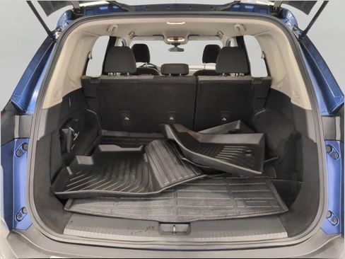 Used 2023 Nissan Rogue SV AWD/4WD image 15