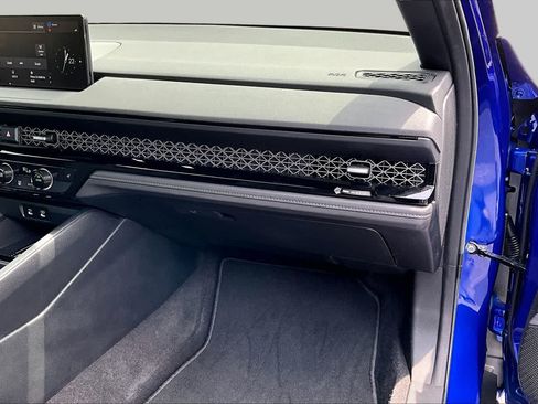 Used 2025 Honda Accord Sport image 30