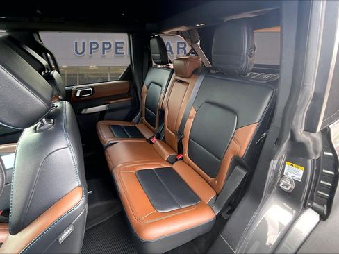 Certified 2023 Ford Bronco Outer Banks w/ Sasquatch Package AWD/4WD image 26