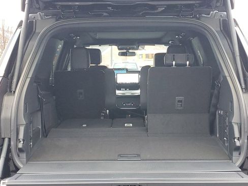 New 2025 Ford Expedition Tremor image 28