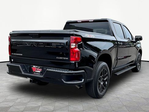 Used 2022 Chevrolet Silverado 1500 Custom AWD/4WD image 6