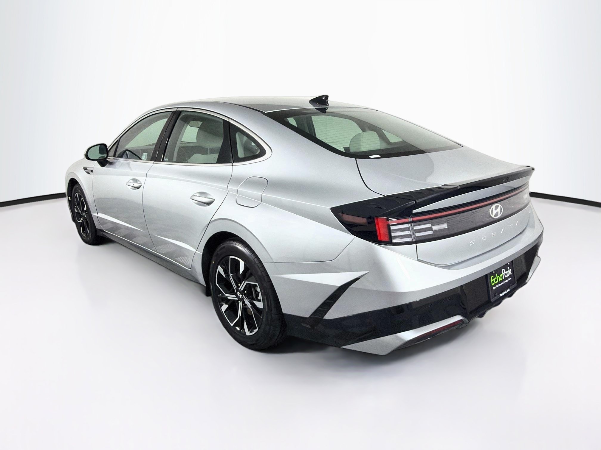Used 2025 Hyundai Sonata SEL FWD image 5
