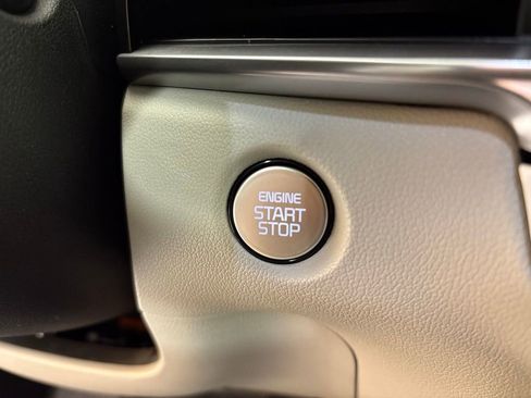 New 2026 Kia Sorento S w/ S Panoramic Sunroof Package image 25