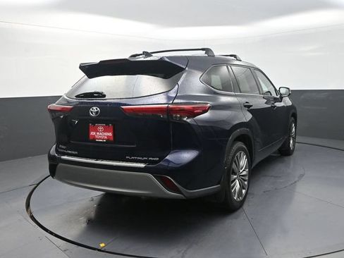 Certified 2020 Toyota Highlander Platinum AWD/4WD image 8