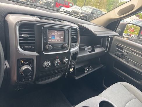 Used 2023 RAM 1500 Classic SLT AWD/4WD image 23