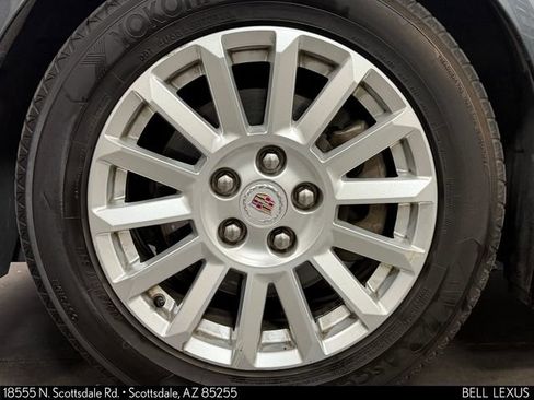 Used 2011 Cadillac CTS Luxury RWD image 10