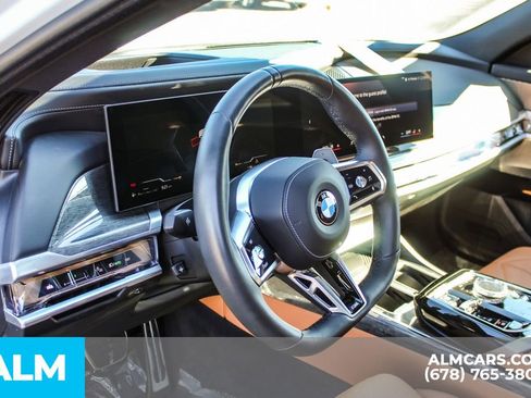 Used 2023 BMW 740i w/ Parking Assistance Package image 21