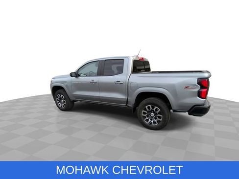 Used 2023 Chevrolet Colorado Z71 w/ Z71 Convenience Package 2 AWD/4WD image 7