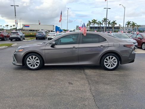 Used 2023 Toyota Camry LE FWD image 7