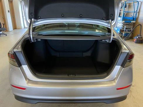 New 2025 Honda Accord SE image 18