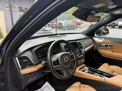 Used 2017 Volvo XC90 T8 Inscription w/ Luxury Package AWD/4WD image 7