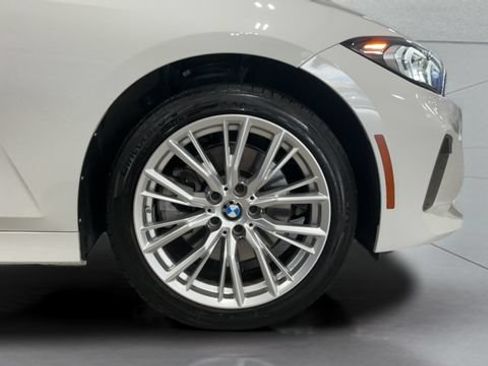 Used 2023 BMW 330i xDrive Sedan w/ Convenience Package AWD/4WD image 23