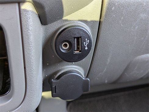 Used 2021 Nissan Frontier S image 22