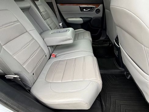 Used 2017 Honda CR-V Touring image 11