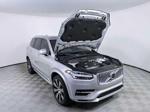Certified 2025 Volvo XC90 T8 Core w/ Protection Package AWD/4WD image 34