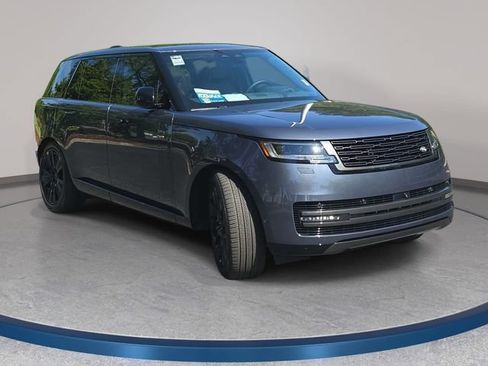 New 2026 Land Rover Range Rover Long Wheelbase SE AWD/4WD image 3