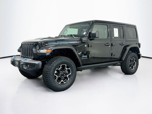 Used 2023 Jeep Wrangler Unlimited Rubicon 4xe w/ Cold Weather Group AWD/4WD image 3