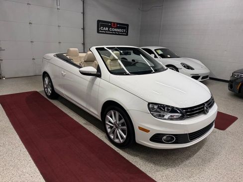 Used 2013 Volkswagen Eos Komfort FWD image 9