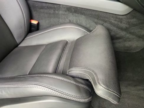 Used 2023 Volvo XC60 B5 Ultimate FWD image 36