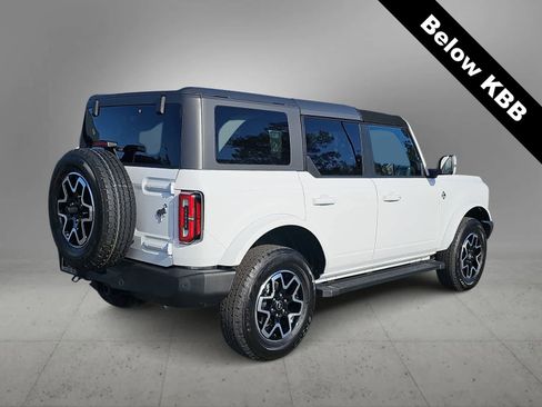 Used 2023 Ford Bronco Outer Banks AWD/4WD image 8