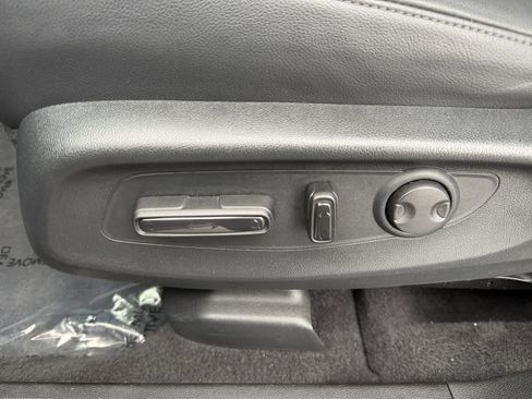 Used 2024 Honda CR-V EX-L image 13