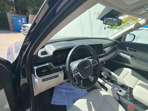 Used 2023 Kia Telluride S AWD/4WD image 19