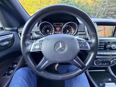 Used 2015 Mercedes-Benz ML 350 2WD image 17
