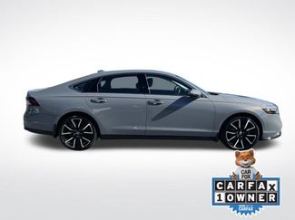 Used 2024 Honda Accord Touring video 2