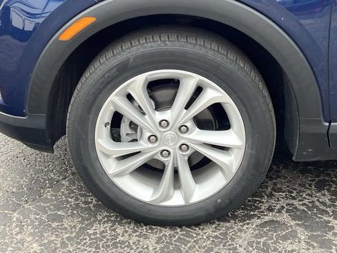 Used 2023 Buick Encore GX Preferred w/ Cold Weather Comfort Package FWD image 5