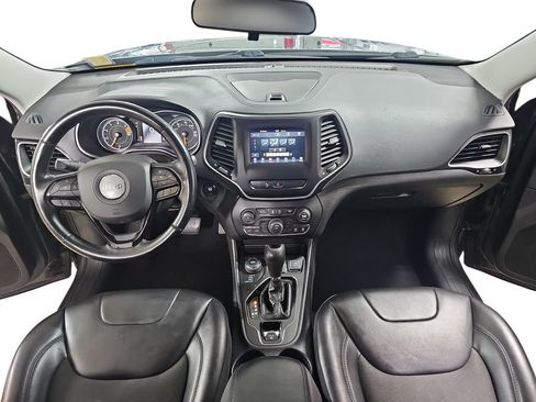 Used 2020 Jeep Cherokee Latitude Plus AWD/4WD image 11