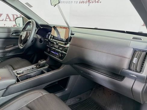 Used 2025 Nissan Pathfinder Rock Creek AWD/4WD image 35