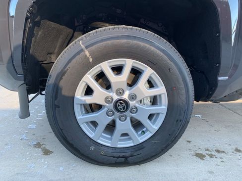 New 2026 Toyota Tacoma SR5 image 31