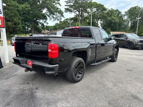 Used 2018 Chevrolet Silverado 1500 LT w/ Texas Edition AWD/4WD image 3