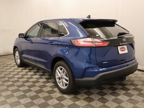 Used 2022 Ford Edge SEL w/ Convenience Package AWD/4WD image 3