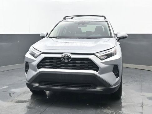 Used 2025 Toyota RAV4 XLE FWD image 19