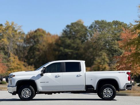 Used 2020 Chevrolet Silverado 2500 LT w/ All Star Edition image 8
