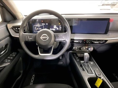 Used 2026 Nissan Kicks S FWD image 22